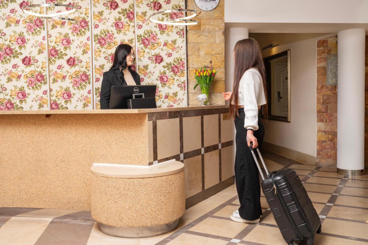 Hotel Victory Home Варшава Экстерьер фото